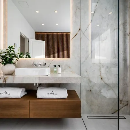 Diamond Luxury 6 Bdrm W Pool & Jacuzzi Marbella