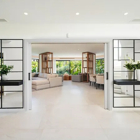 Diamond Luxury 6 Bdrm W Pool & Jacuzzi Villa Marbella